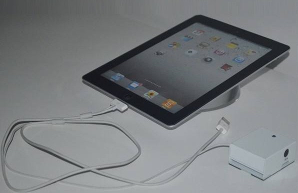4-使用原裝設備來為ipad充電